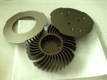 Chiny Radiator CNC Prototype Service, Toczenie CNC Obróbka metali / Z tworzyw sztucznych dostawca